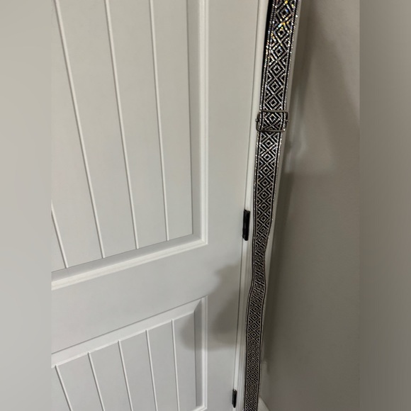 Sparkle cross body strap - Picture 4 of 12